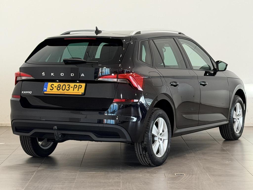 Skoda Kamiq 1.0 TSI Ambition | Trekhaak elektrisch wegklapba, Auto's, Skoda, Stof, Gebruikt, Met garantie (alle), 610 kg