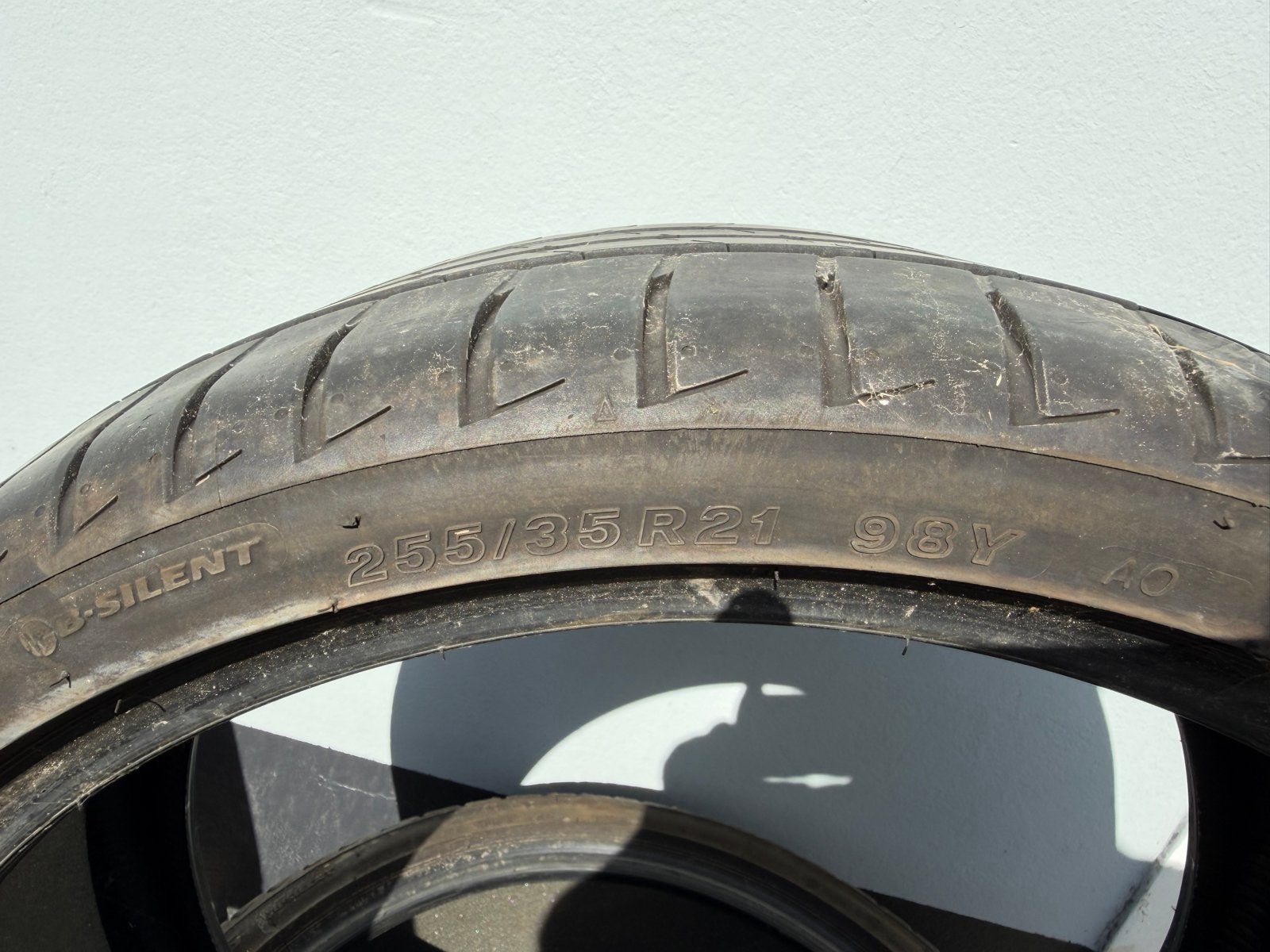 2x Bridgestone Turanza B-Silent 255/35 R21 98Y Zomerbanden, Auto-onderdelen, Banden en Velgen, Gebruikt, 255 mm, Band(en), Personenwagen