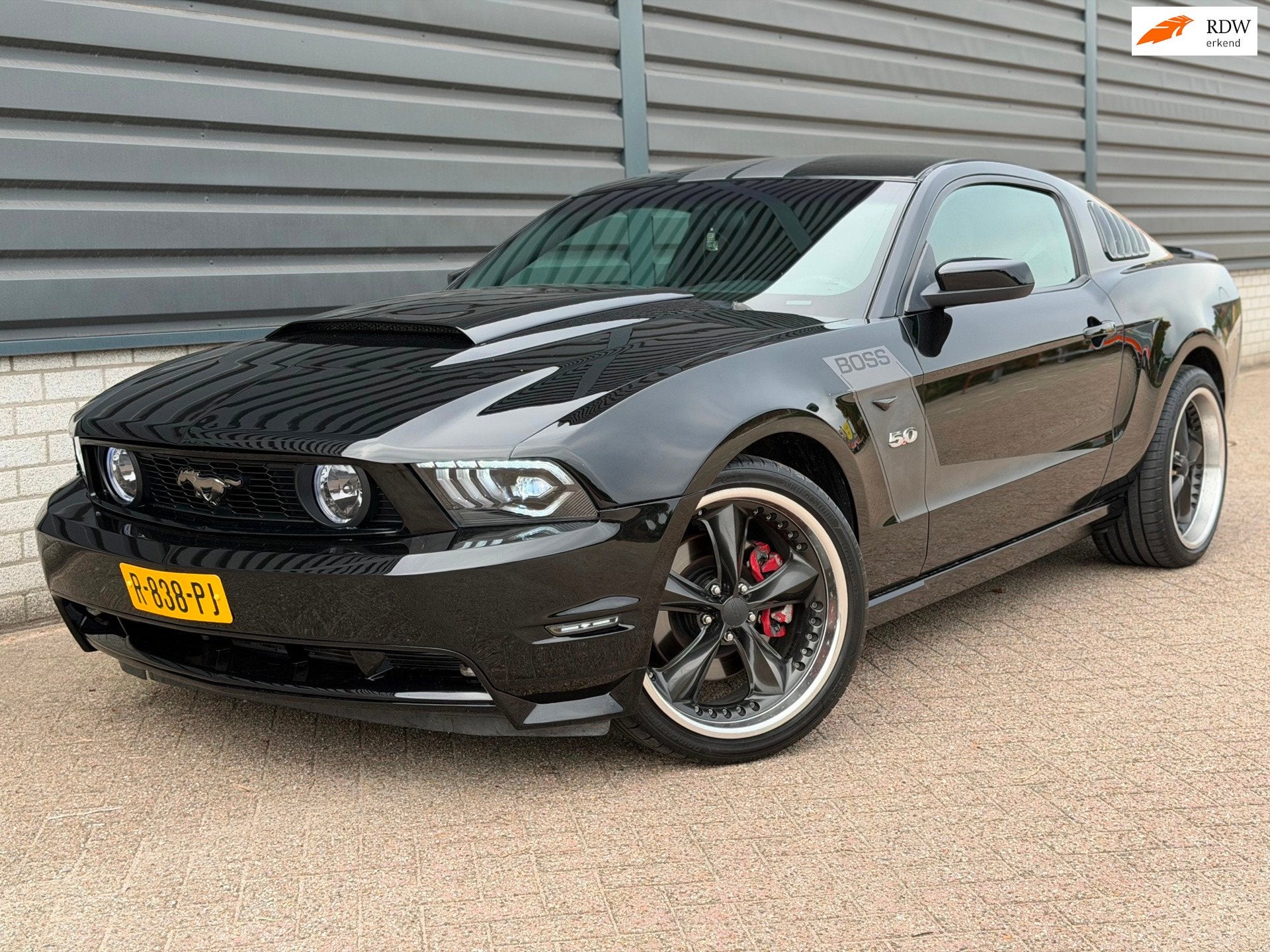 Ford MUSTANG 5.0 V8 GT Automaat 418PK 20inch / APK, Auto's, Automaat, Euro 5, Achterwielaandrijving, Gebruikt