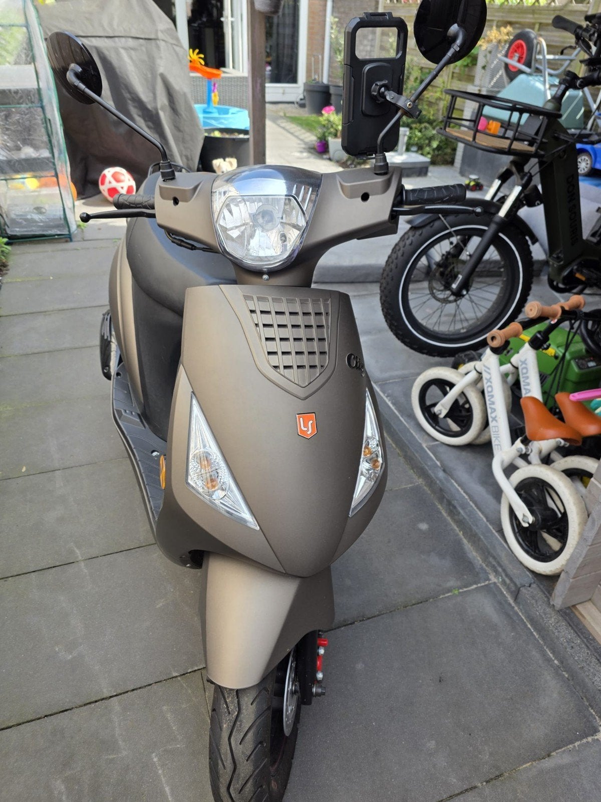 snor scooter 25 km bw jr 2025 onderhouden zgan, Ophalen, Zo goed als nieuw, Benzine, Overige merken