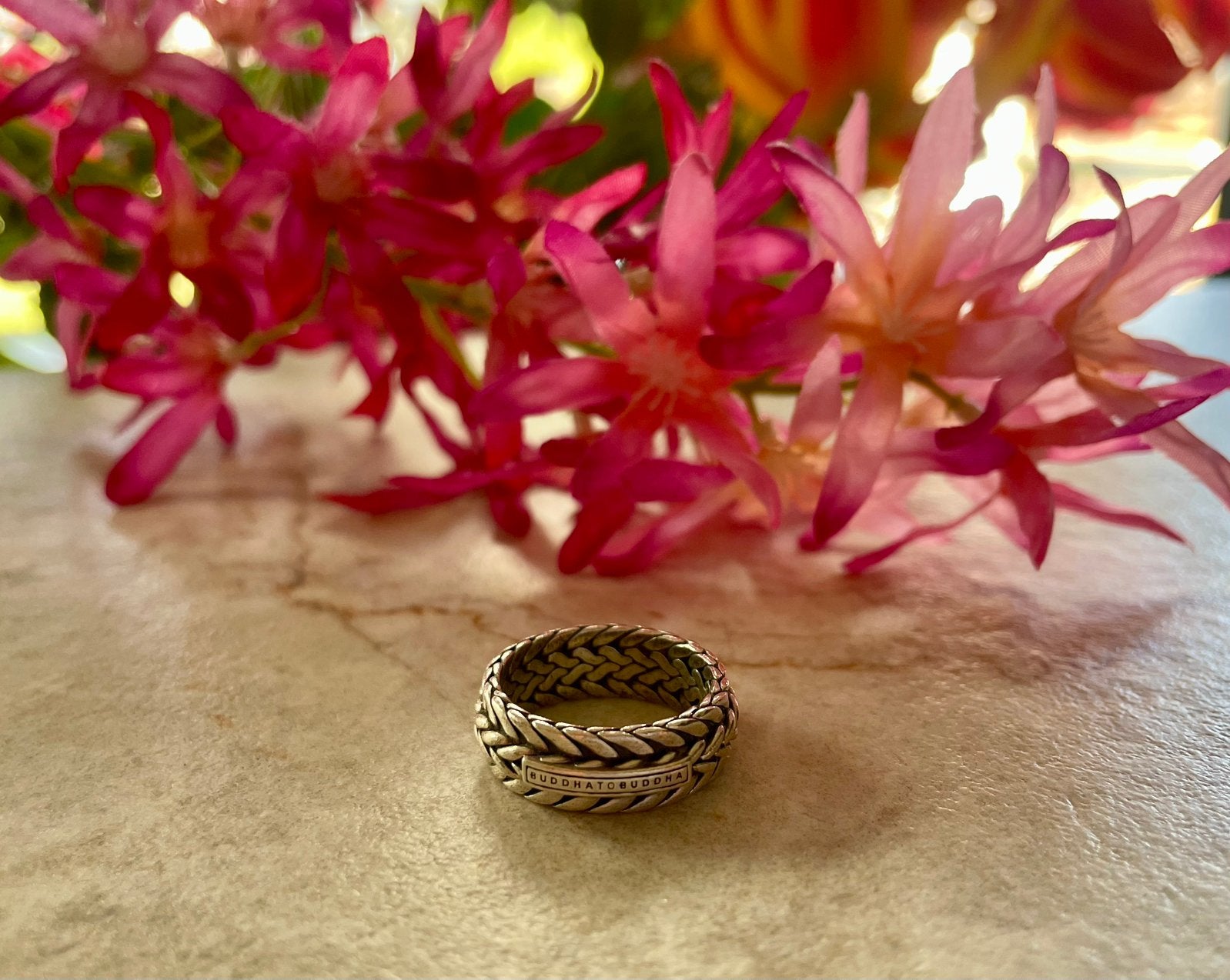 Buddha to Buddha ring Nurul / Ellen mix mt. 18, Sieraden, Tassen en Uiterlijk, Ringen, Ophalen of Verzenden, Zo goed als nieuw