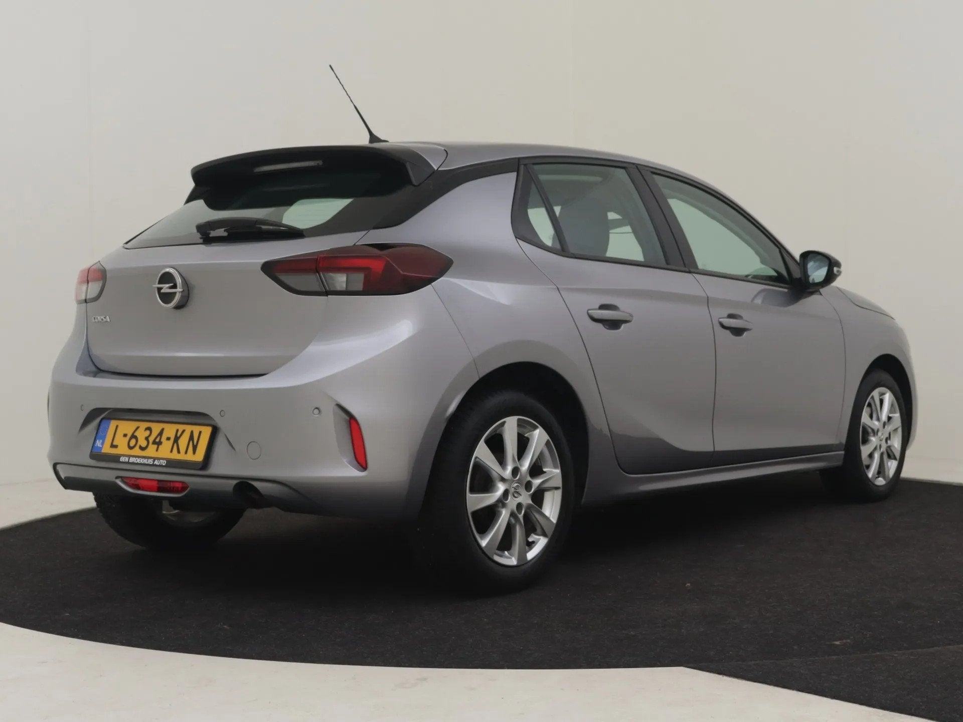 Opel Corsa 1.2 Edition (bj 2021), 1199 cc, Parkeersensor, Bedrijf, Handgeschakeld