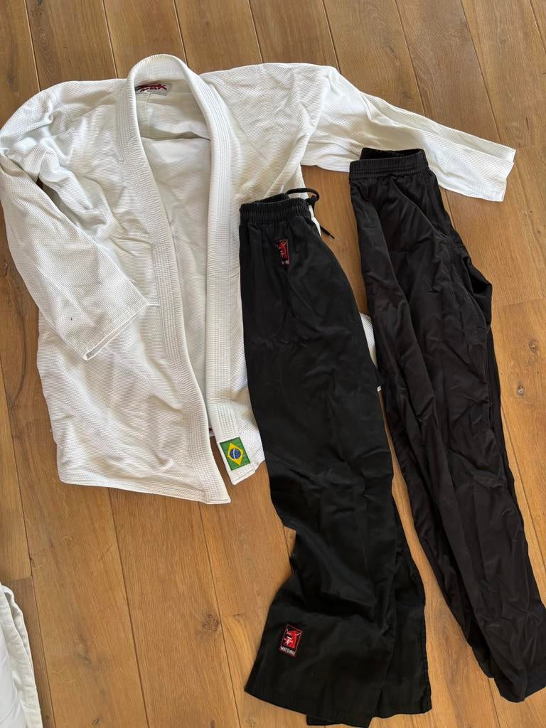 Te koop: zo goed als nieuw wedstrijd jiu jitsu pak, Sport en Fitness, Ophalen of Verzenden, Zo goed als nieuw, Jiu-Jitsu, Vechtsportpak