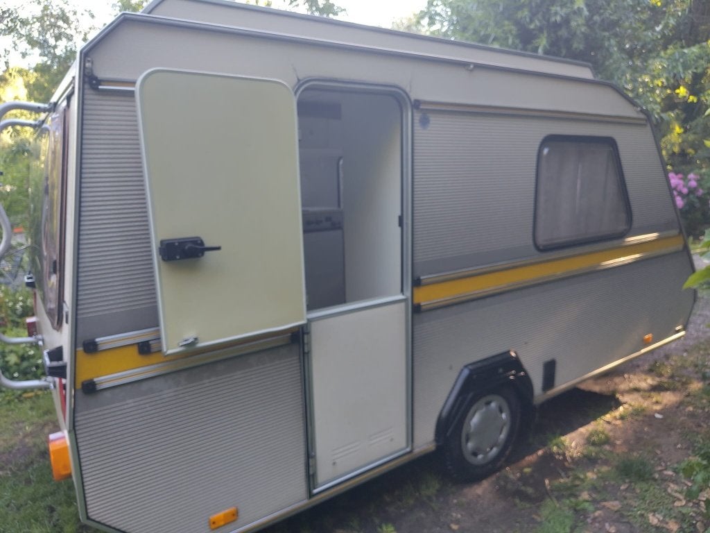 1990 Kip Kompact Caravan Prestine Condition, Caravans en Kamperen, Caravans, Particulier, tot en met 3, 500 - 750 kg, Standaardzit