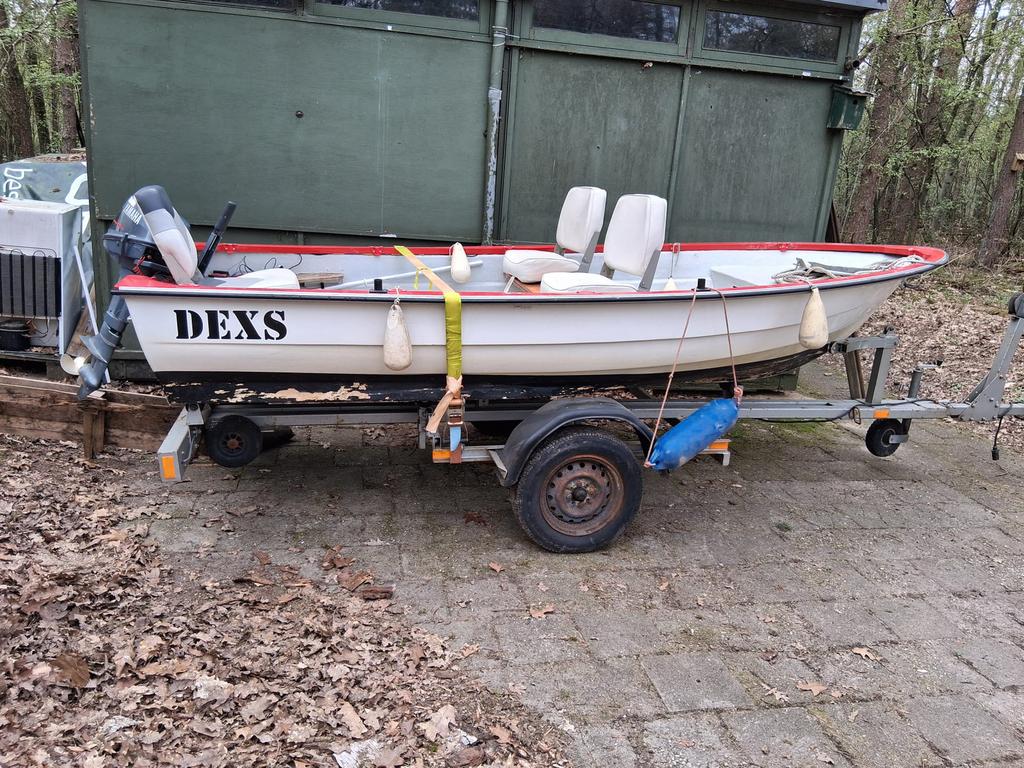 Visboot met trailer met 8pk  yamaha buitenboordmotor, Watersport en Boten, Vis- en Consoleboten, Ophalen, Gebruikt, Tot 10 pk