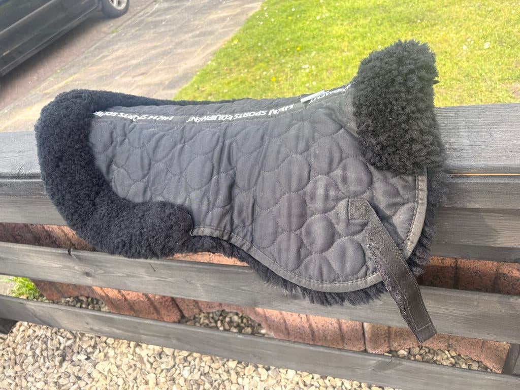 Zadel onderlegger, Dieren en Toebehoren, Full (L), Zadeldekje, Ophalen of Verzenden, Zo goed als nieuw