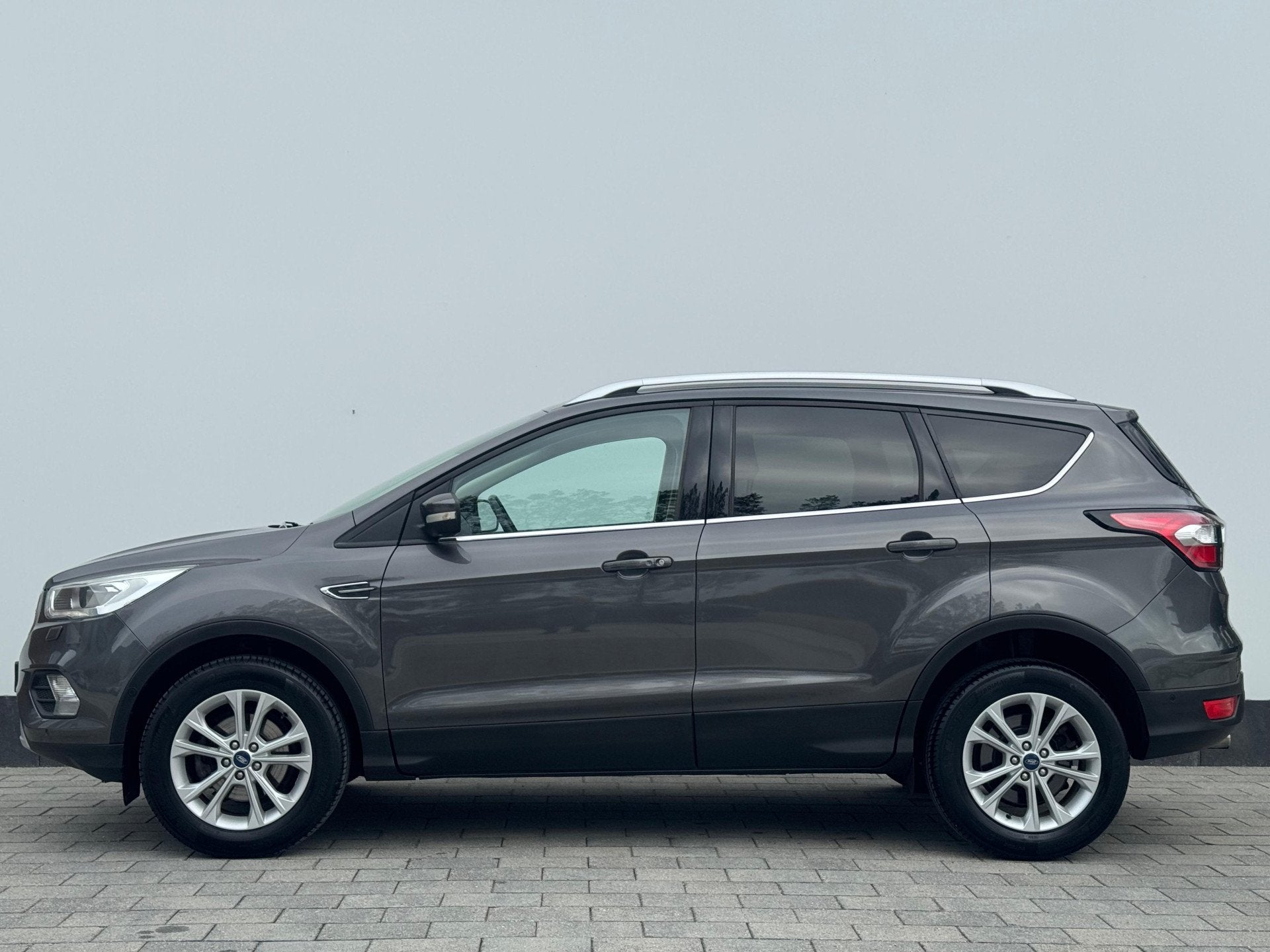 Ford Kuga 1.5 EcoBoost Titanium | Trekhaak | Winter Pack | C, 4 cilinders, Bedrijf, Handgeschakeld, Kuga