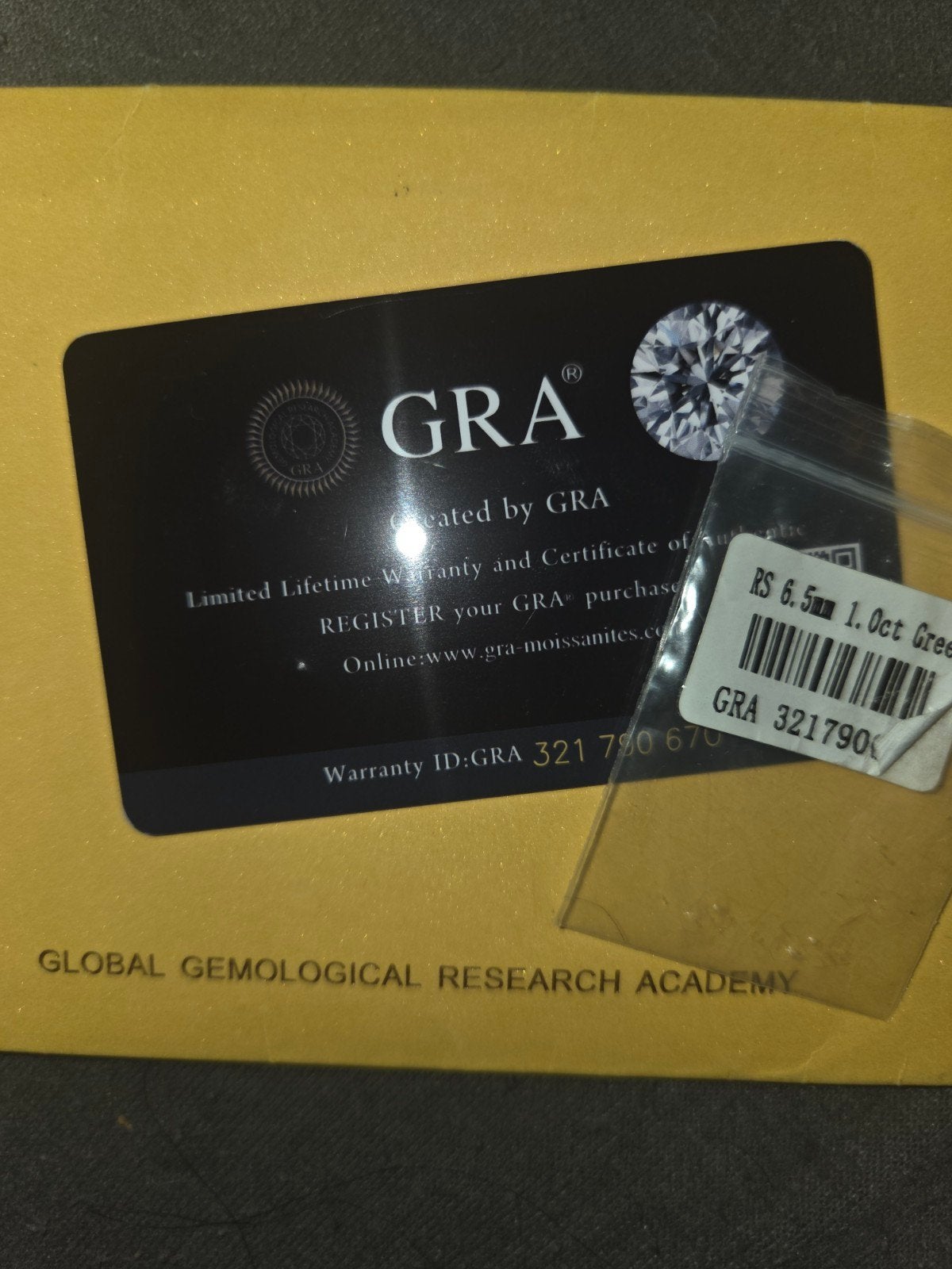 Moissanite edelsteen 1.0 ct groen met GRA certificaat, Ophalen of Verzenden, Zo goed als nieuw