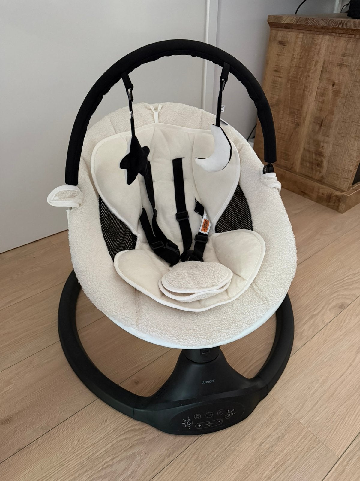 Luvion Babyswing elektrisch, Ophalen, Zo goed als nieuw