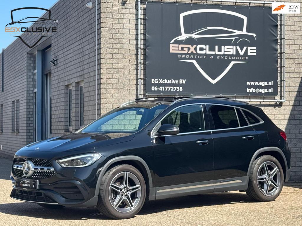 Mercedes-Benz GLA-klasse 200 Premium Plus AMG Pano/Camera/Am, Parkeerassistent, 4 cilinders, Leder, Bedrijf