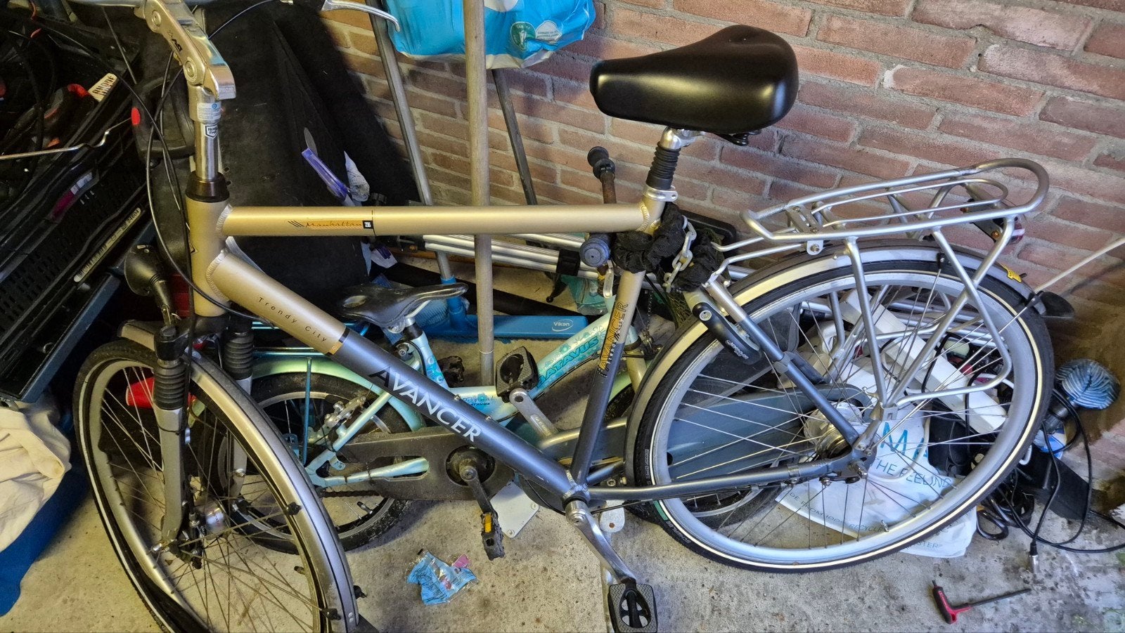 Avancer stadsfiets - lekke voorband, verder in orde, 56 cm of meer, Ophalen of Verzenden, Gebruikt, Versnellingen