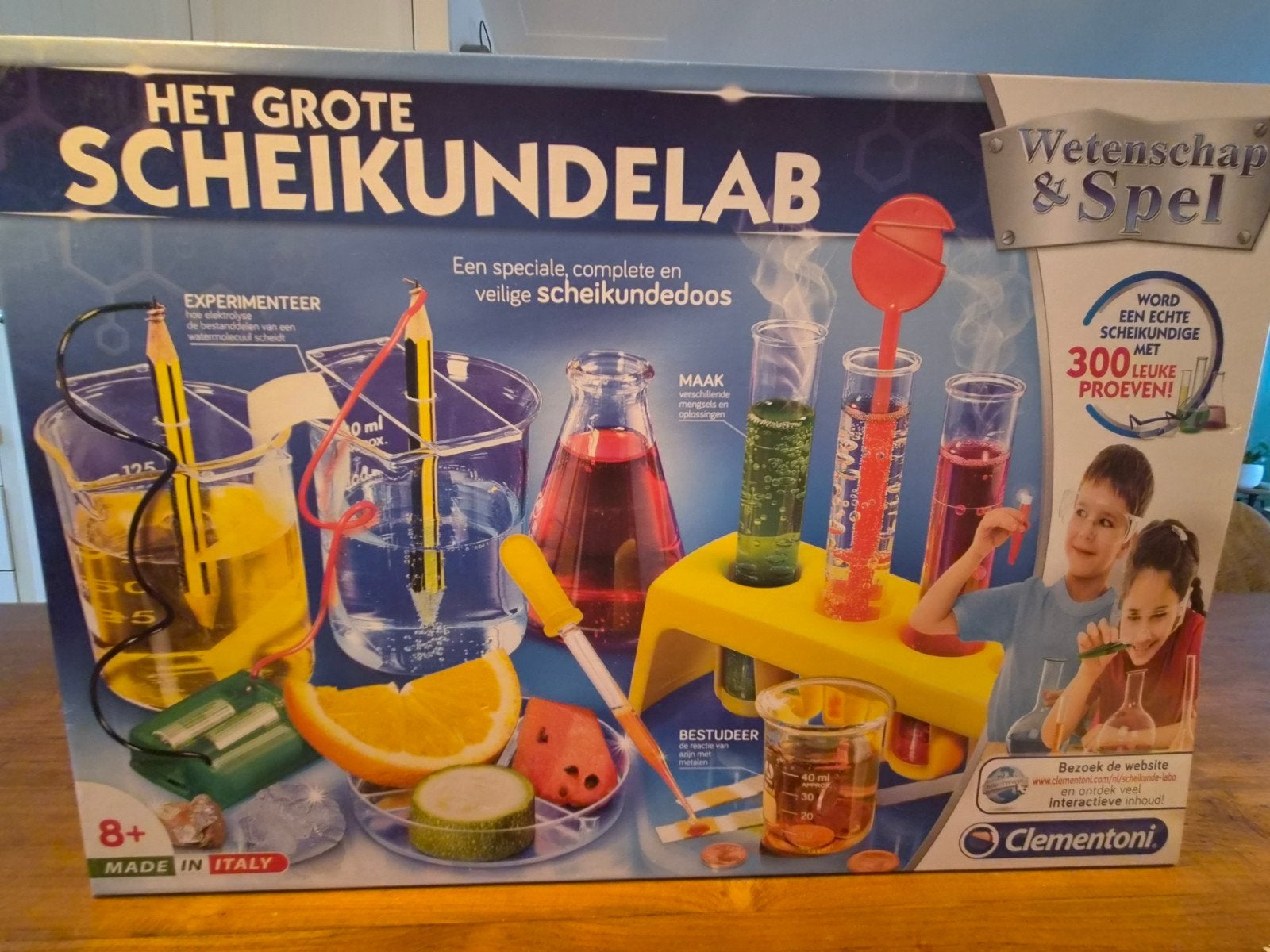 Het grote scheikundelab zo goed als nieuw, 5-12 tip, Ophalen, Zo goed als nieuw, Jongen of Meisje