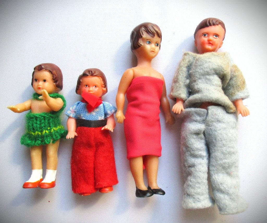 ARI Popjes~4 vintage ARI poppen, inclusief kleding~Poppenhui, Verzamelen, Poppenhuizen en Toebehoren, Ophalen of Verzenden, Gebruikt