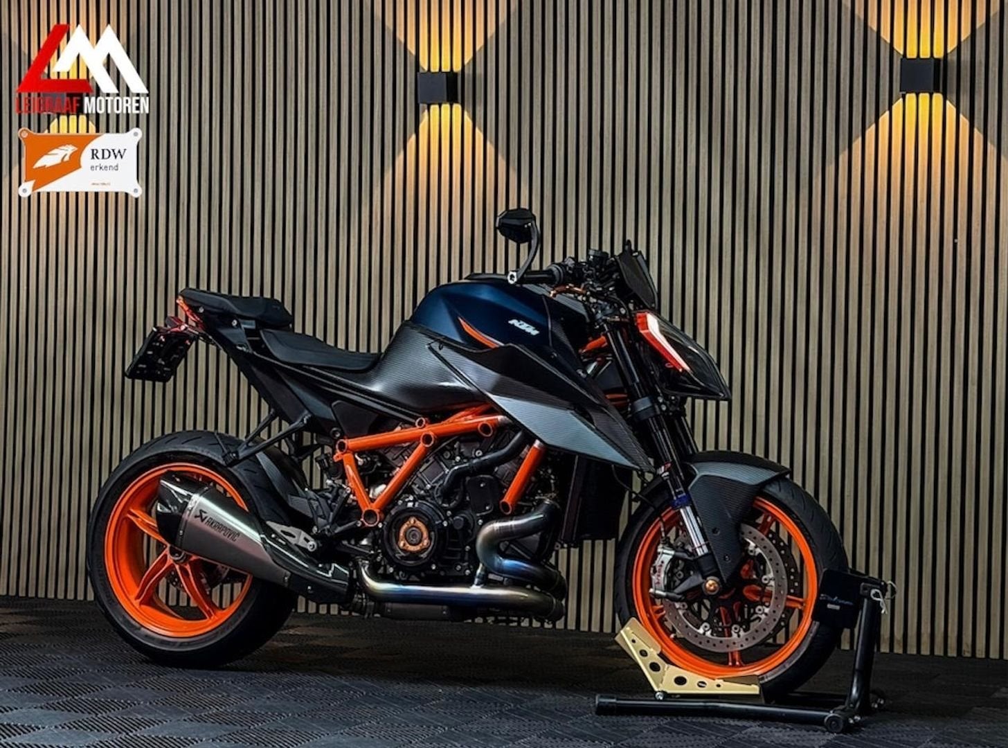 KTM 1290 SUPER DUKE R EVO - VOl Carbon - Titanium Akrapovic, Motoren, Motoren | KTM, 2 cilinders, KTM, Bedrijf, Meer dan 35 kW