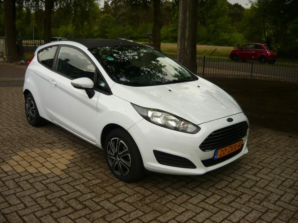 Ford Fiesta 1.0 Style, Auto's, Euro 5, Stof, Gebruikt, 31 €/maand