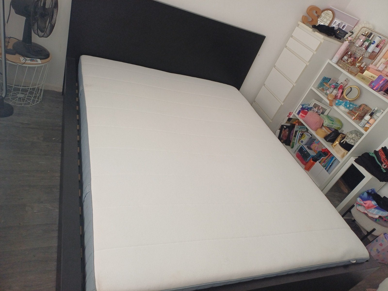 Ikea bed, Ophalen, Zwart, Tweepersoons, Zo goed als nieuw