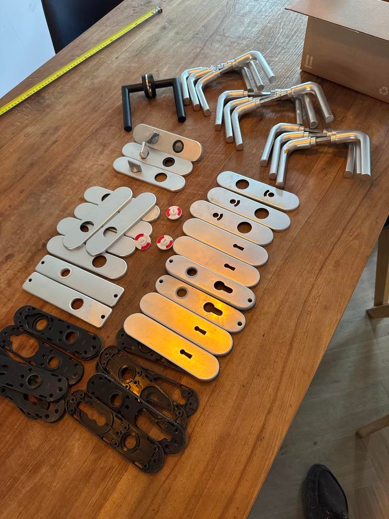 Deurbeslag voor 10 deuren - compleet set, Ophalen of Verzenden, Zo goed als nieuw
