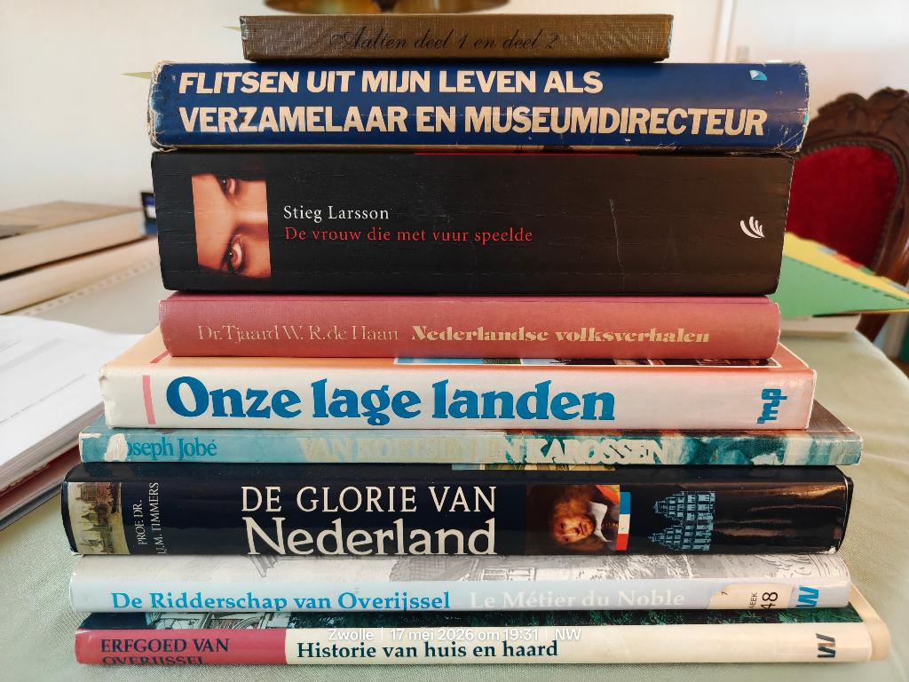 Partij boeken Nederlandse geschiedenis, erfgoed en cult. 9st, Ophalen of Verzenden, 20e eeuw of later, Gelezen