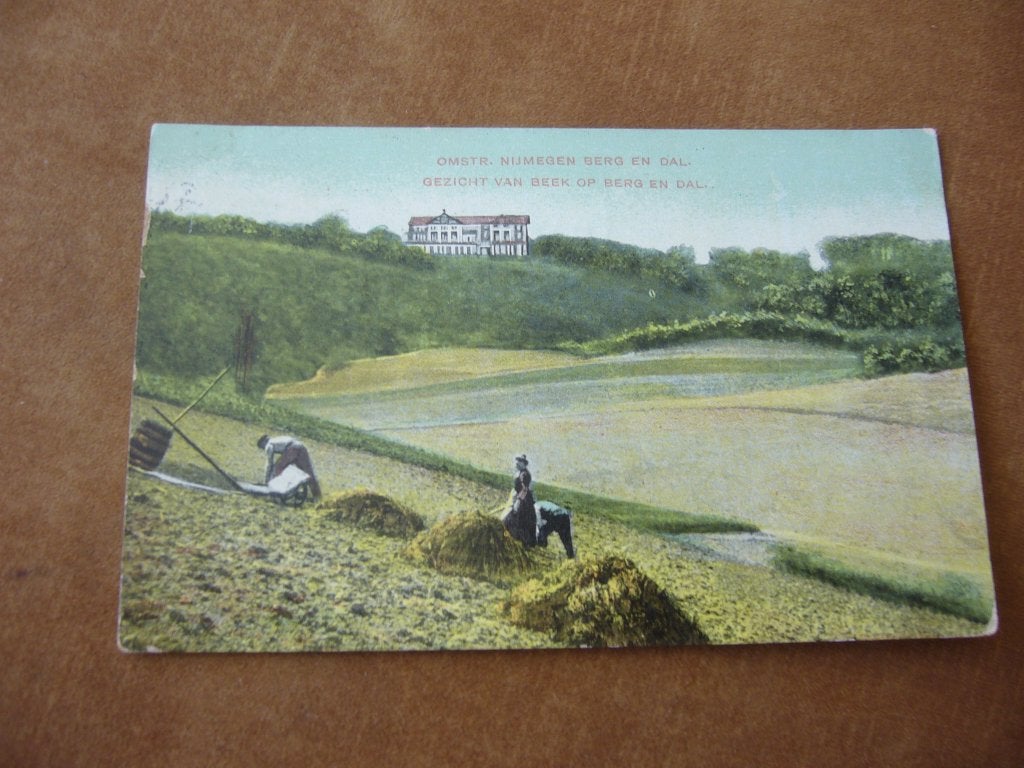 NIJMEGEN -  BERG EN DAL  =  GEZICHT VAN BEEK OP BERG EN DAL, Ophalen of Verzenden, Voor 1920, Gelopen, Gelderland