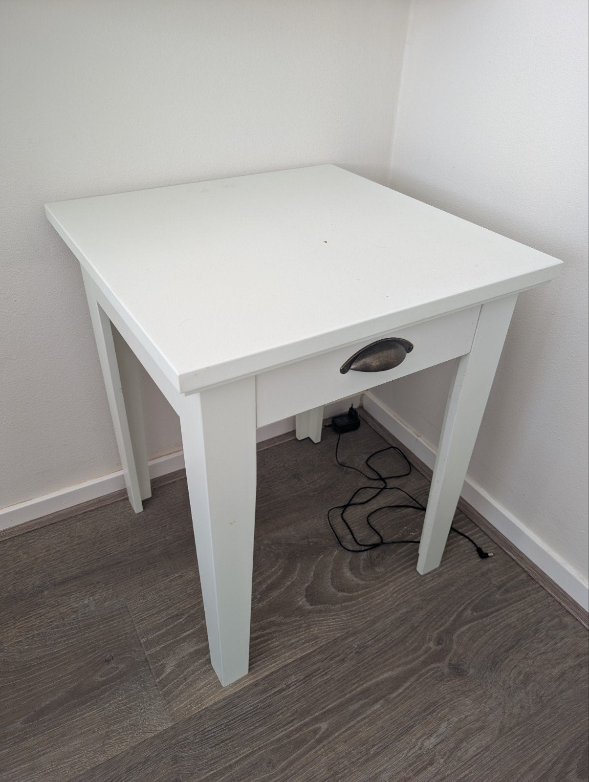 Wit bijzettafeltje met lade, Minder dan 55 cm, Gebruikt, Vierkant, Modern