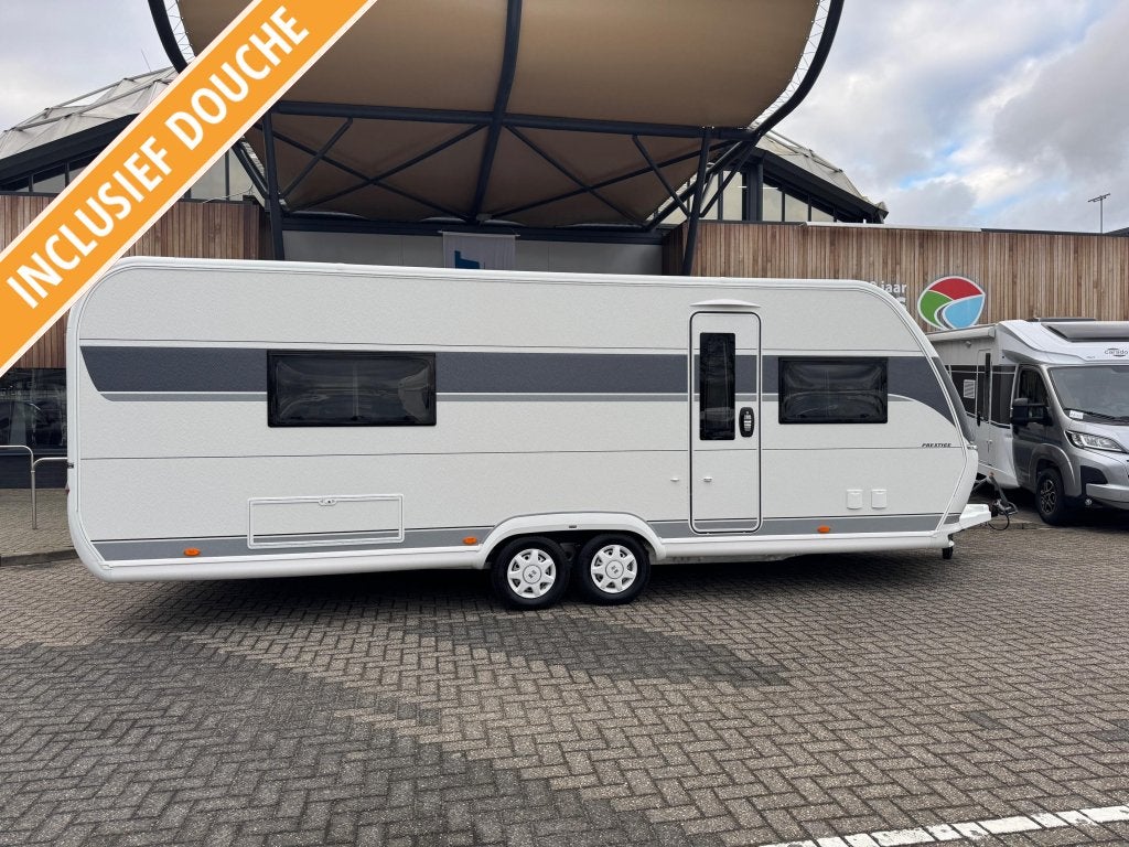 Hobby Prestige 660 WFC 2026 MEGA KORTING € 3.535,-!, Caravans en Kamperen, Standaardzit, Hobby, Schokbreker, Bedrijf