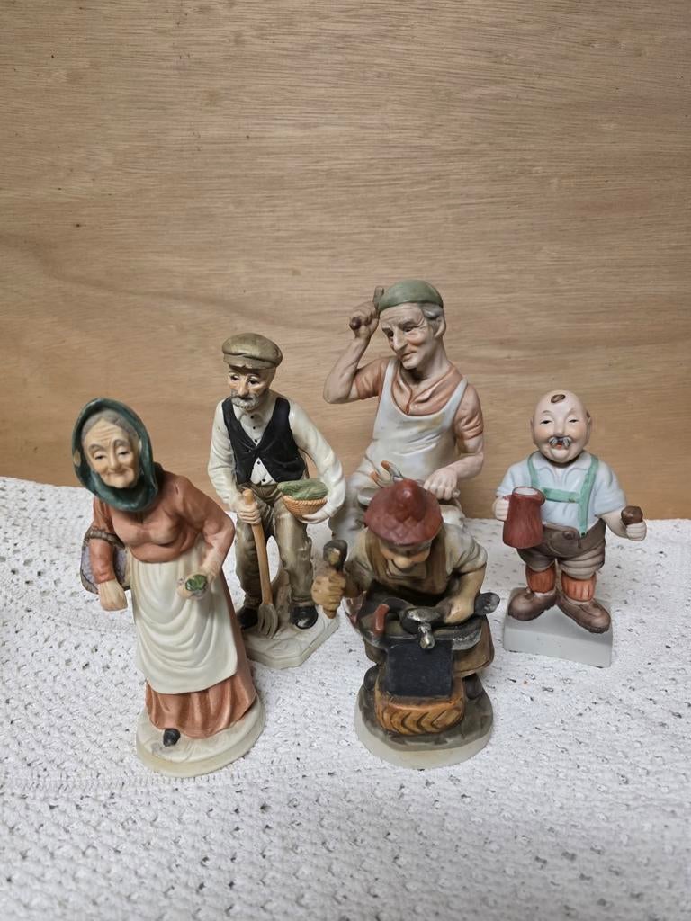 Vintage porseleinen beeldjes van ambachten, Antiek en Kunst, Ophalen of Verzenden