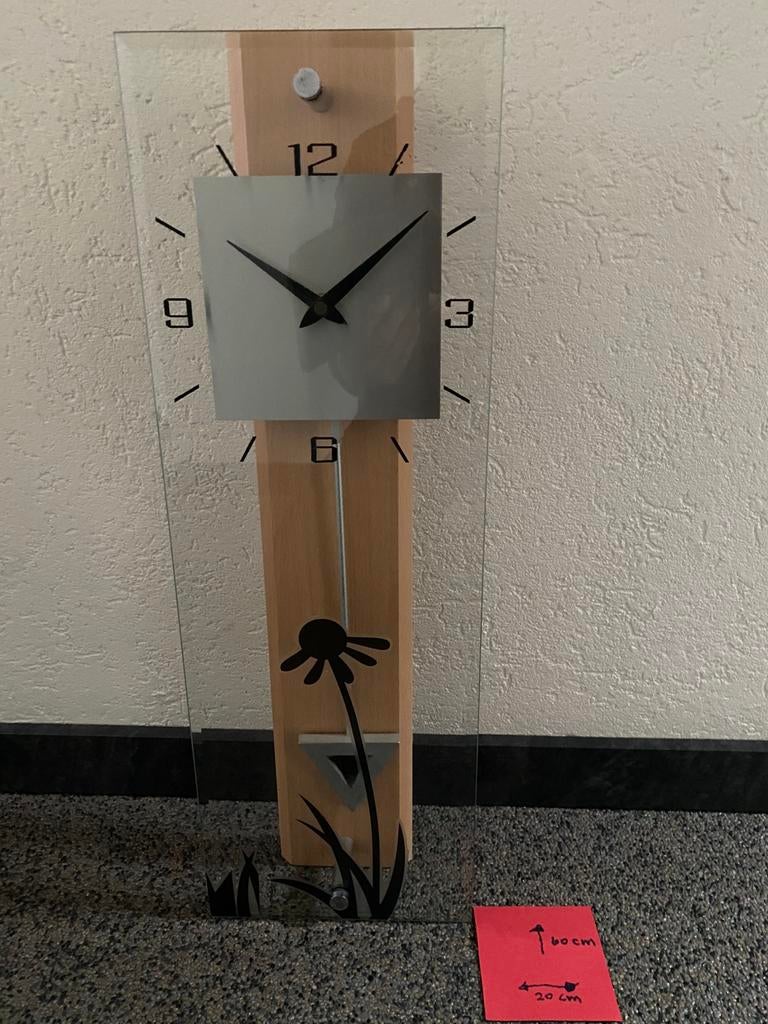 Hang klok, Ophalen of Verzenden, Zo goed als nieuw, Wandklok