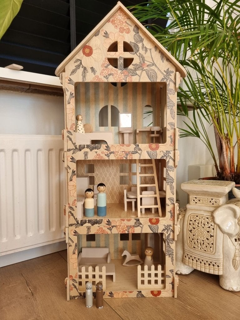Houten poppenhuis met bloemenart, Ophalen, Gebruikt, Poppenhuis