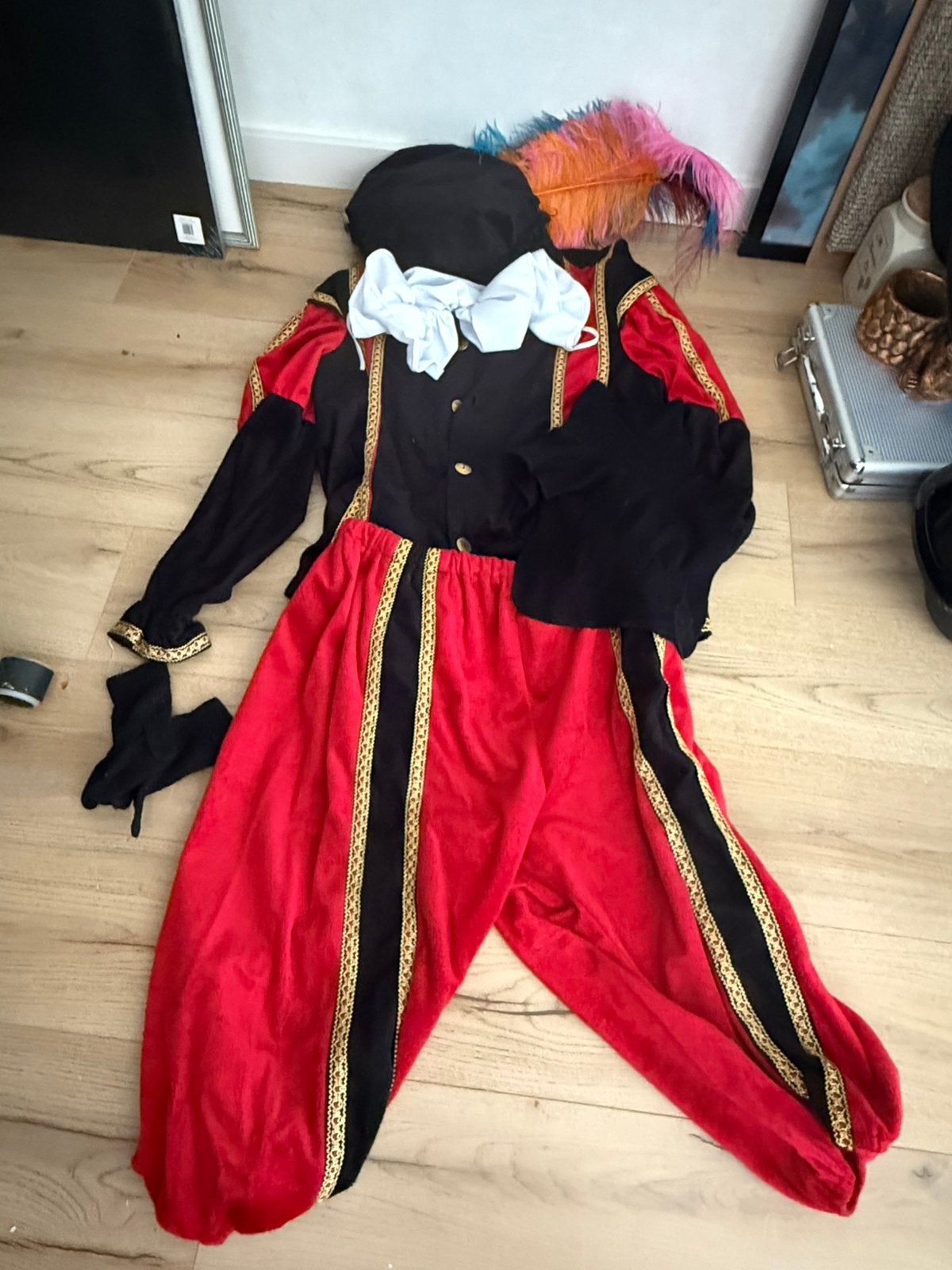 Pietenpak voor volwassenen compleet, Diversen, Sinterklaas, Ophalen, Zo goed als nieuw