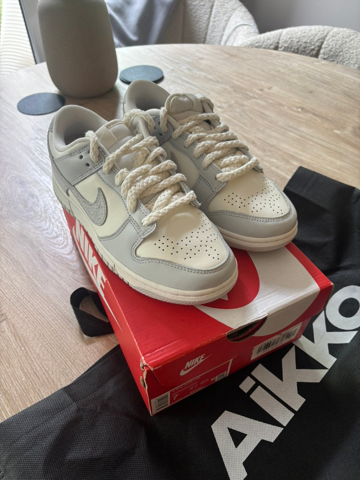 Origneel en nieuwe Nike dunk low Needlework, Overige kleuren, Nieuw, Ophalen of Verzenden, Sneakers of Gympen