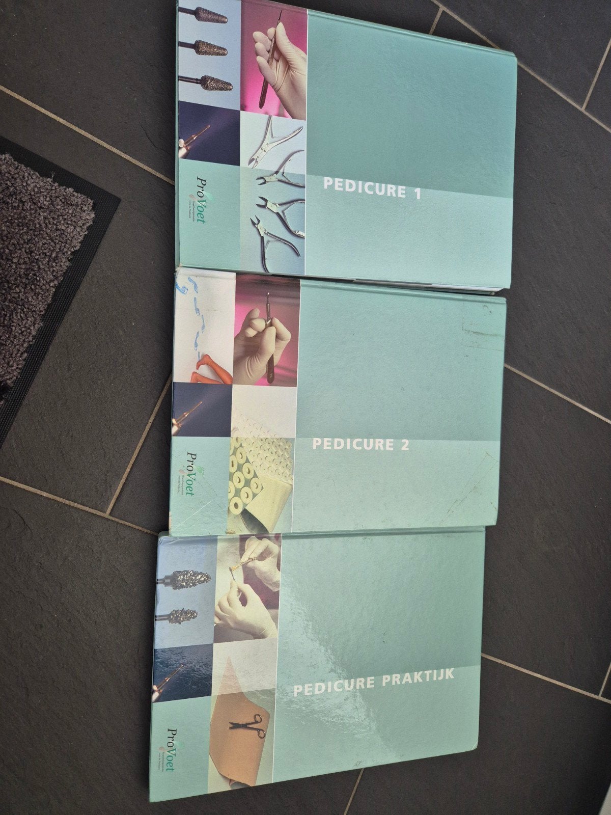 ProVoet Pedicure Boeken Set (3 delen), Boeken, Ophalen of Verzenden, Zo goed als nieuw, MBO, IMKO Opleidingen