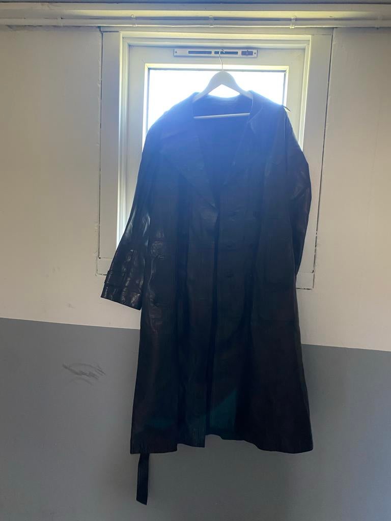 Lange Leren Jas - Stijlvol en Tijdloos, Kleding | Dames, Jassen | Winter, Ophalen, Gedragen, Maat 38/40 (M), Zwart