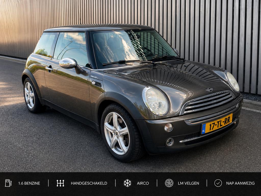 Mini 1.6 Cooper / Cruise control / Airco / Leer / Onderhoud, Auto's, Mini, Voorwielaandrijving, Zwart, 4 cilinders, 4 stoelen