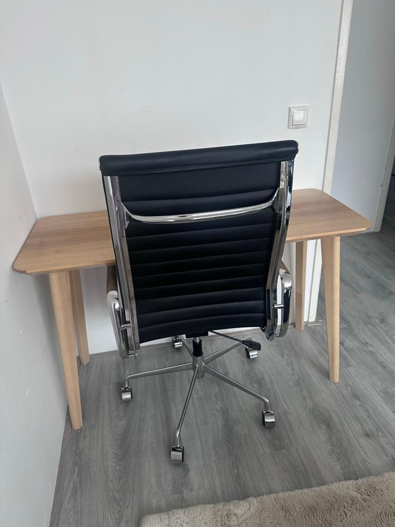 IKEA LISABO bureau - Scandinavisch design, Ophalen, Scandinavisch, Zo goed als nieuw, IKEA