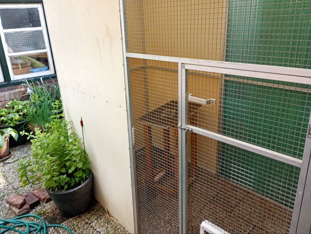 Trespa /  Aluminium Voliere  210 b x210 h x105d cm (buiten), Ophalen, Gebruikt, Aluminium, Volière