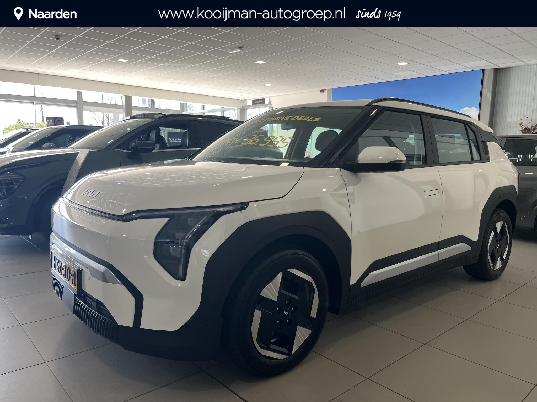 Kia EV3 Air 58.3 kWh DIRECT RIJDEN! DEMO VOORDEEL! 17% BIJTE, EV3, Stof, 1700 kg, Automatische klimaatregeling