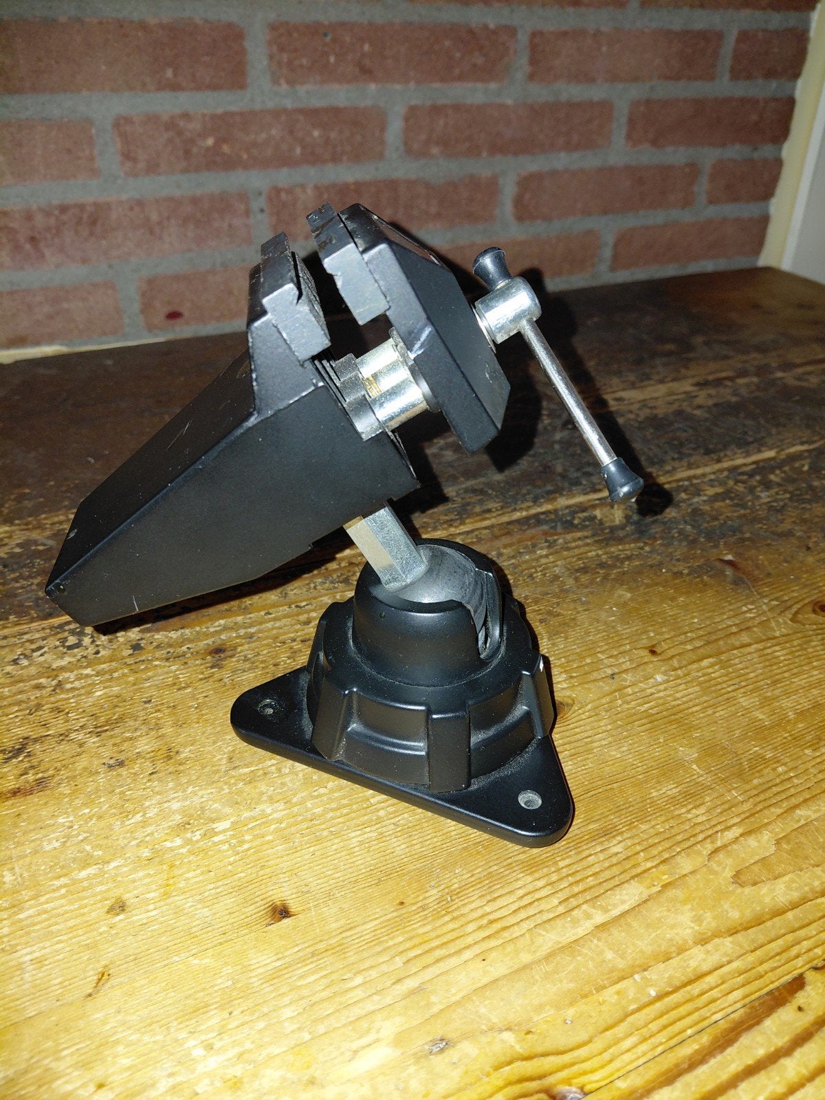Bankschroef Dremel-Vise - Zo goed als nieuw, Ophalen of Verzenden, Gebruikt, Bankschroef, Overige merken