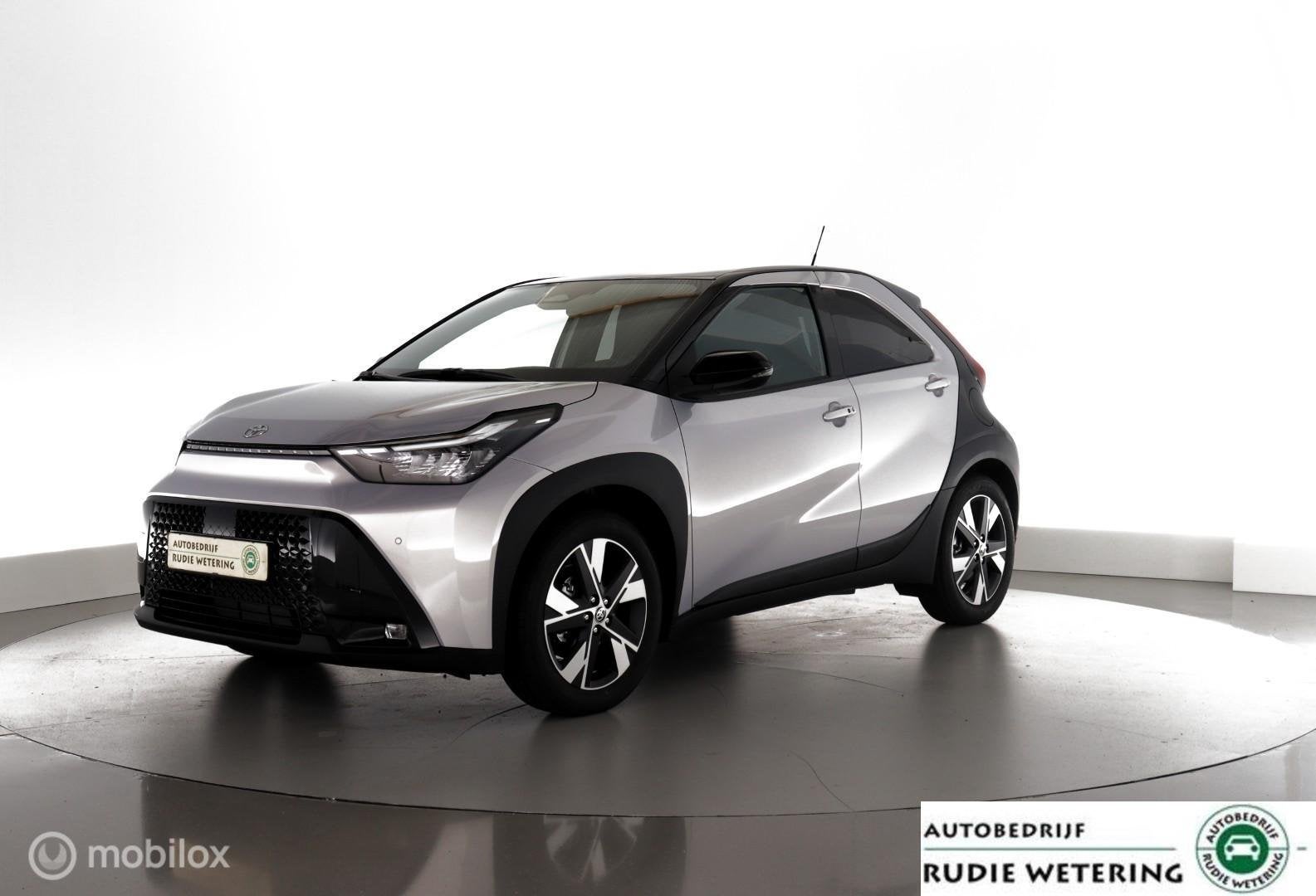 Toyota Aygo X Hybrid 115 Pulse Easy Pack|dab|cam|lmv17, Auto's, Toyota, Stof, Gebruikt, Overige kleuren, Met garantie (alle)