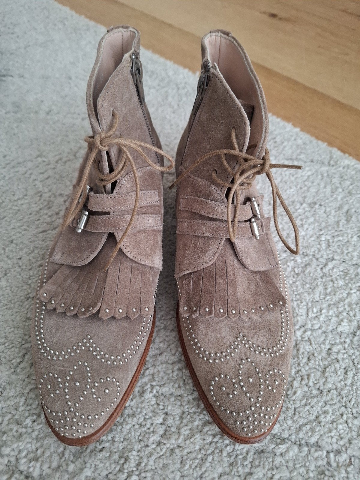 Pertini leren enkellaarsjes maat 37, Kleding | Dames, Schoenen, Pertini, Beige, Lage of Enkellaarzen, Ophalen of Verzenden