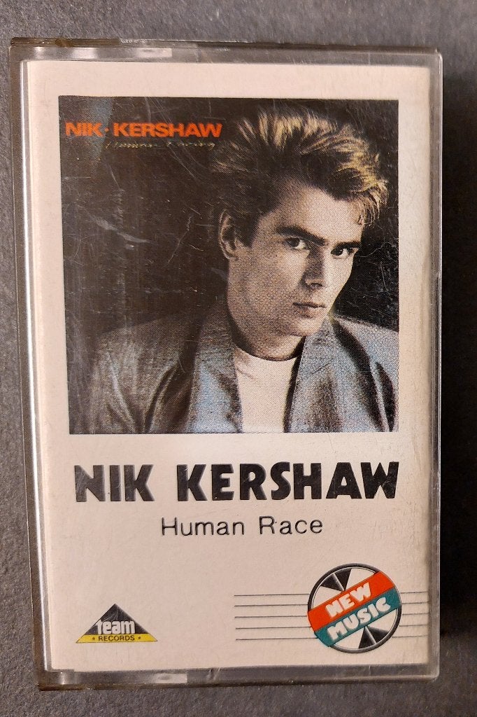 Nik Kershaw CASSETTE Human Race ( misdruk ! ) Indonesie, Cd's en Dvd's, Gebruikt, Nik Kershaw, Verzenden, 1 bandje