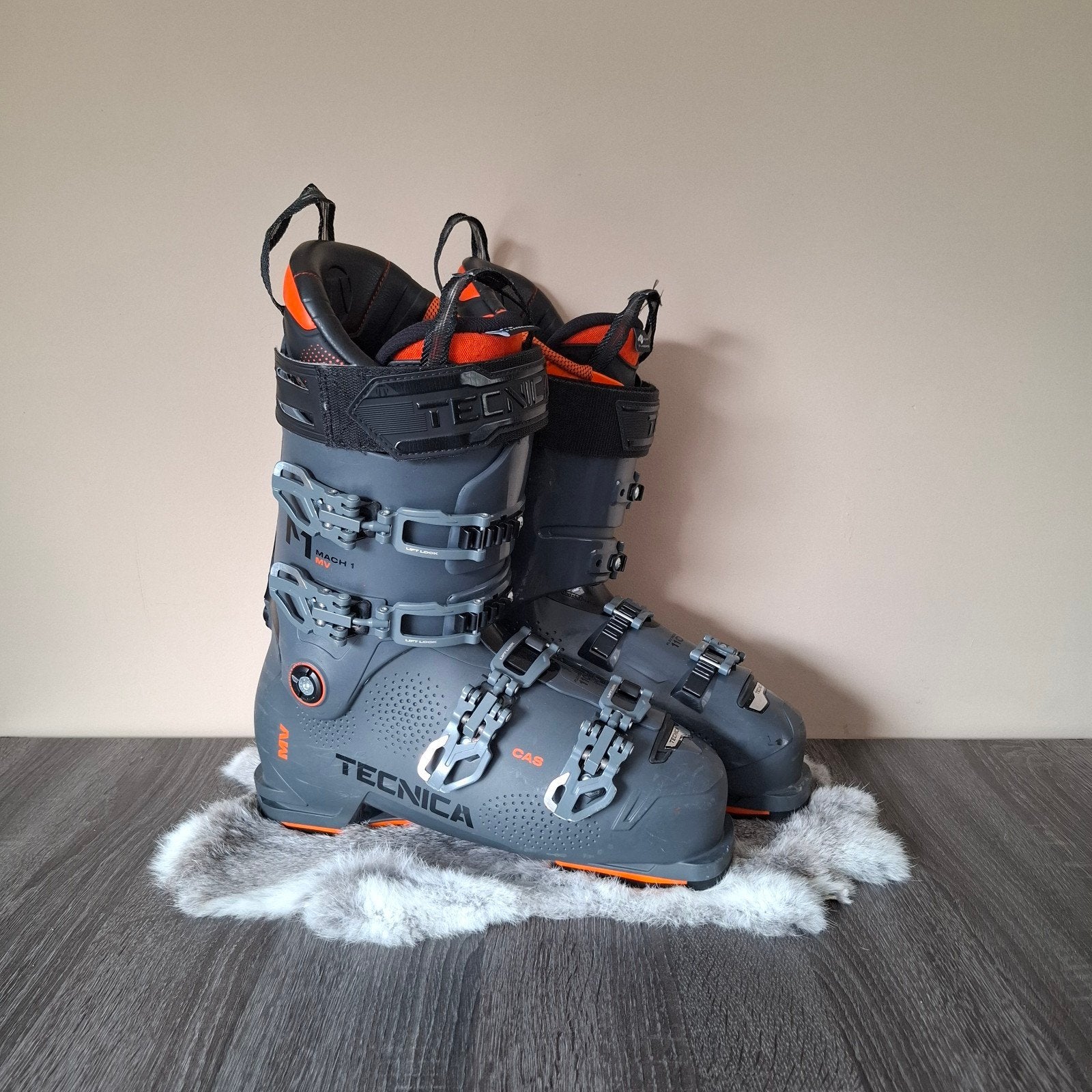 Tecnica Mach1 MV 110 TD GW skischoenen - Maat 28,5 / 43,5, Overige merken, 160 tot 180 cm, Schoenen, Ophalen of Verzenden