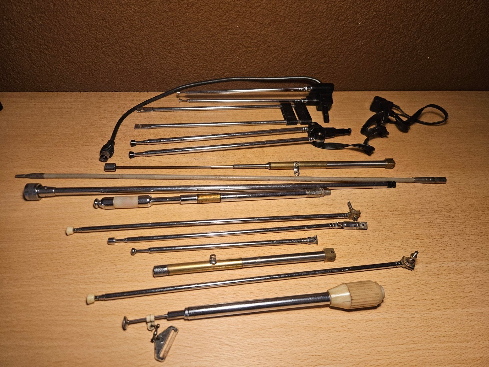 Diverse uitschuifbare vintage antennes, Telecommunicatie, Ophalen of Verzenden, Gebruikt, Antenne