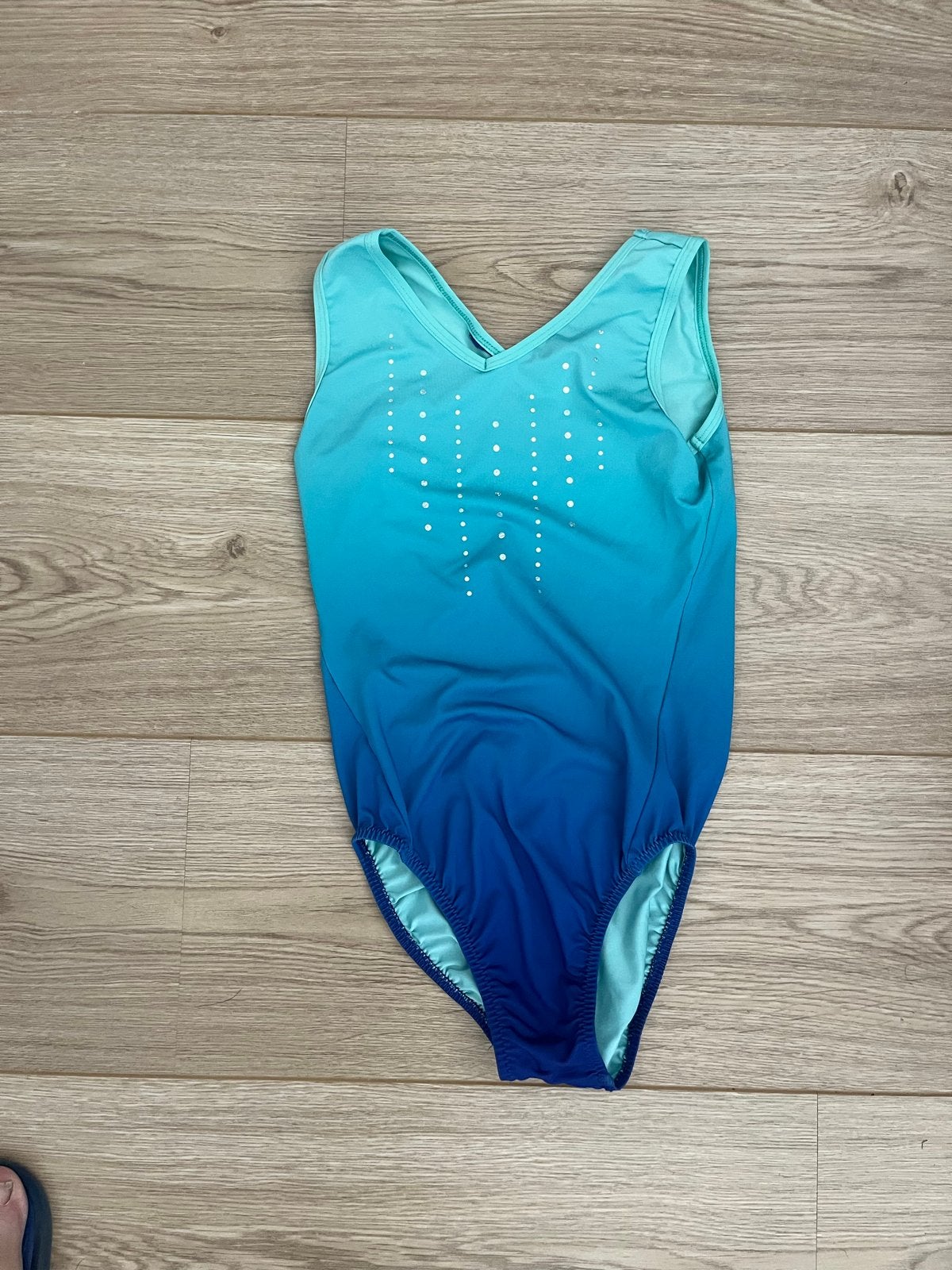 Turnpakje Decathlon maat 128 - Blauw/Turquoise, Ophalen of Verzenden, Gebruikt, Meisje, Sport- of Zwemkleding