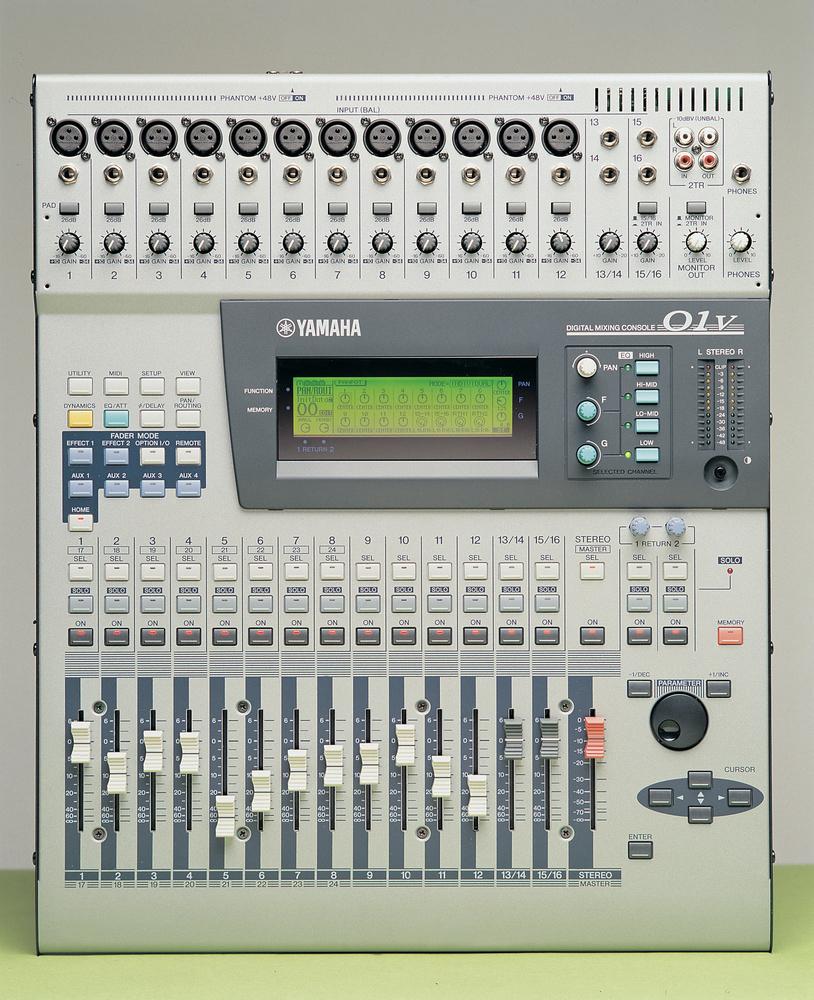 Yamaha 01v, Ophalen, Zo goed als nieuw, 20 kanalen of meer