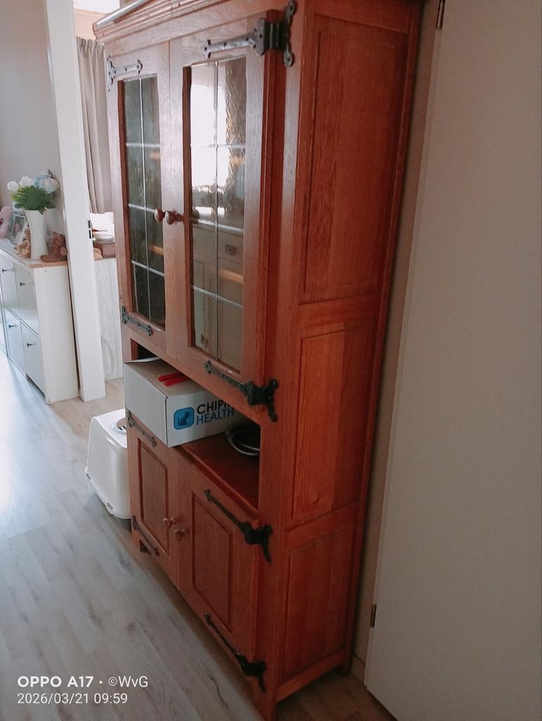 Gratis Oisterwijk kasten, Huis en Inrichting, Ophalen, Gebruikt, 25 tot 50 cm, Minder dan 100 cm