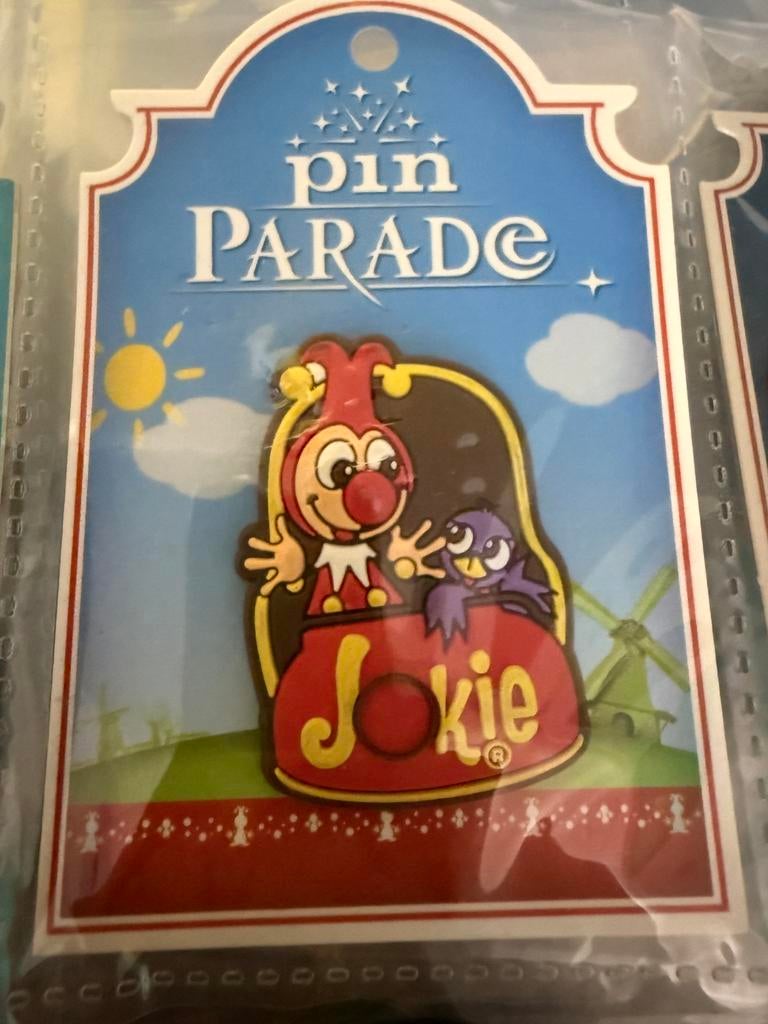 Efteling pin jokie en jet, Verzamelen, Efteling, Ophalen of Verzenden, Zo goed als nieuw, Button of Speldje