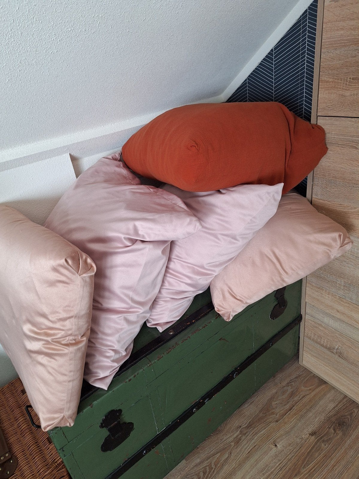 Set van 5 kussens: roze en roest, Huis en Inrichting, Ophalen, Gebruikt, Meerkleurig, Sierkussen
