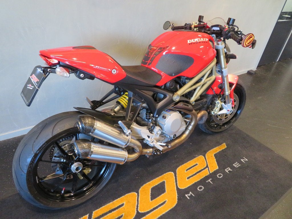 Ducati MONSTER 1100 EVO ALU GPR UITLAAT (bj 2012), Bedrijf, Naked bike