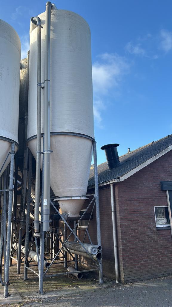 Voersilo, Ophalen, Vee