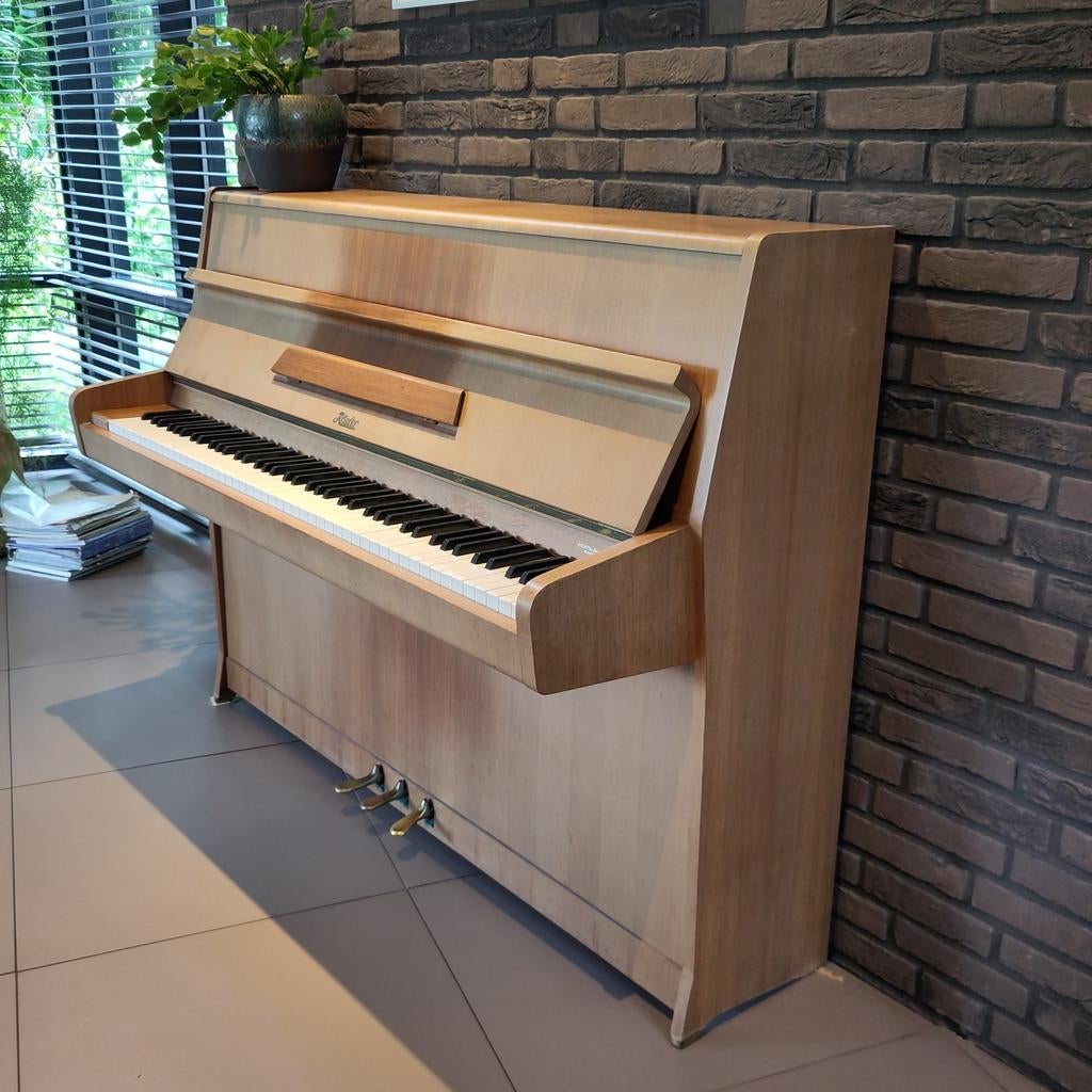 Nette piano, merk Rösler, Muziek en Instrumenten, Piano's, Gebruikt, Piano, Bruin, Ophalen